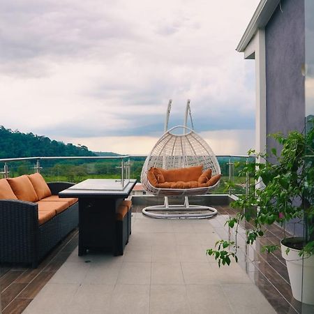 The View Hotel Cumanda  Kültér fotó